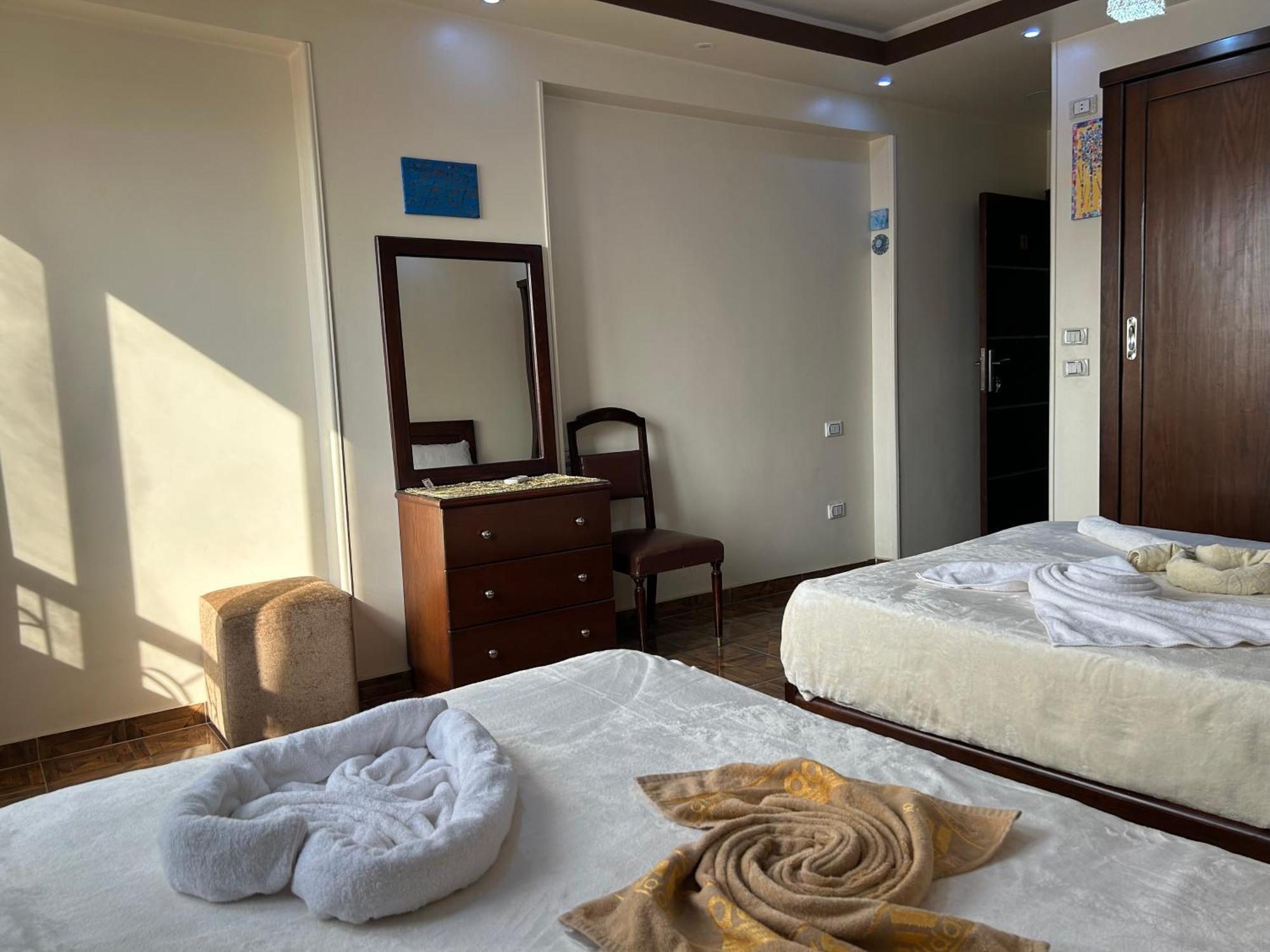 Isis Guest House Nazlet el-Sîsi Esterno foto